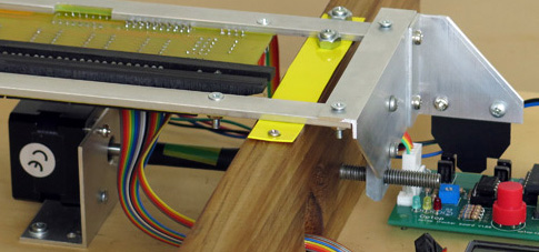 Optop – an electronic (no vacuum) pianola.
